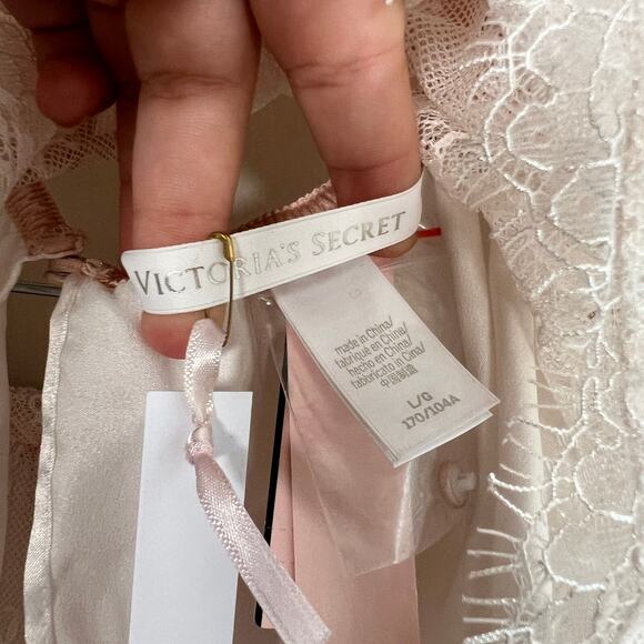 NWT Victorias Secret Satin Sheer Lace Top & Bottom Ivory Size Large - Picture 3 of 6